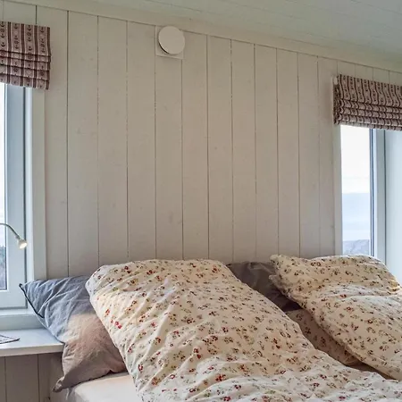 Cozy In With House Sea View Sondeled