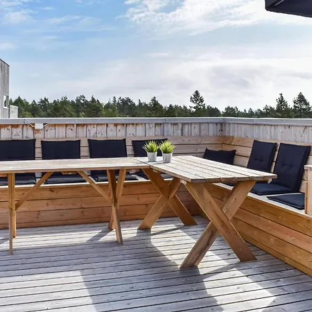 Cozy In With House Sea View